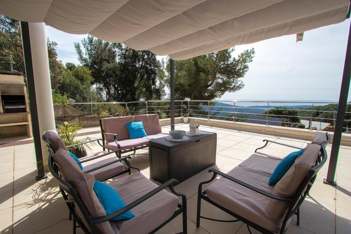 Villa Mestra Sant Cebrià de Vallalta Exterior foto