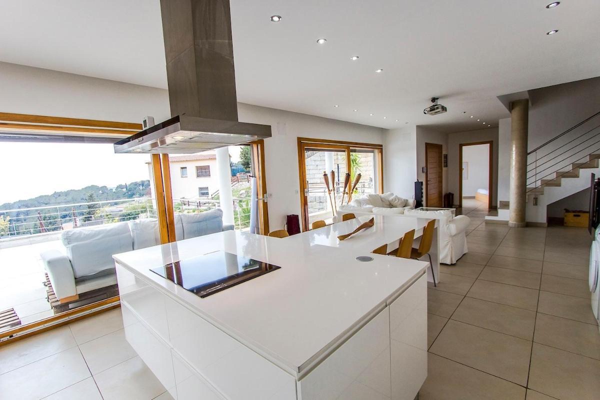 Villa Mestra Sant Cebrià de Vallalta Exterior foto