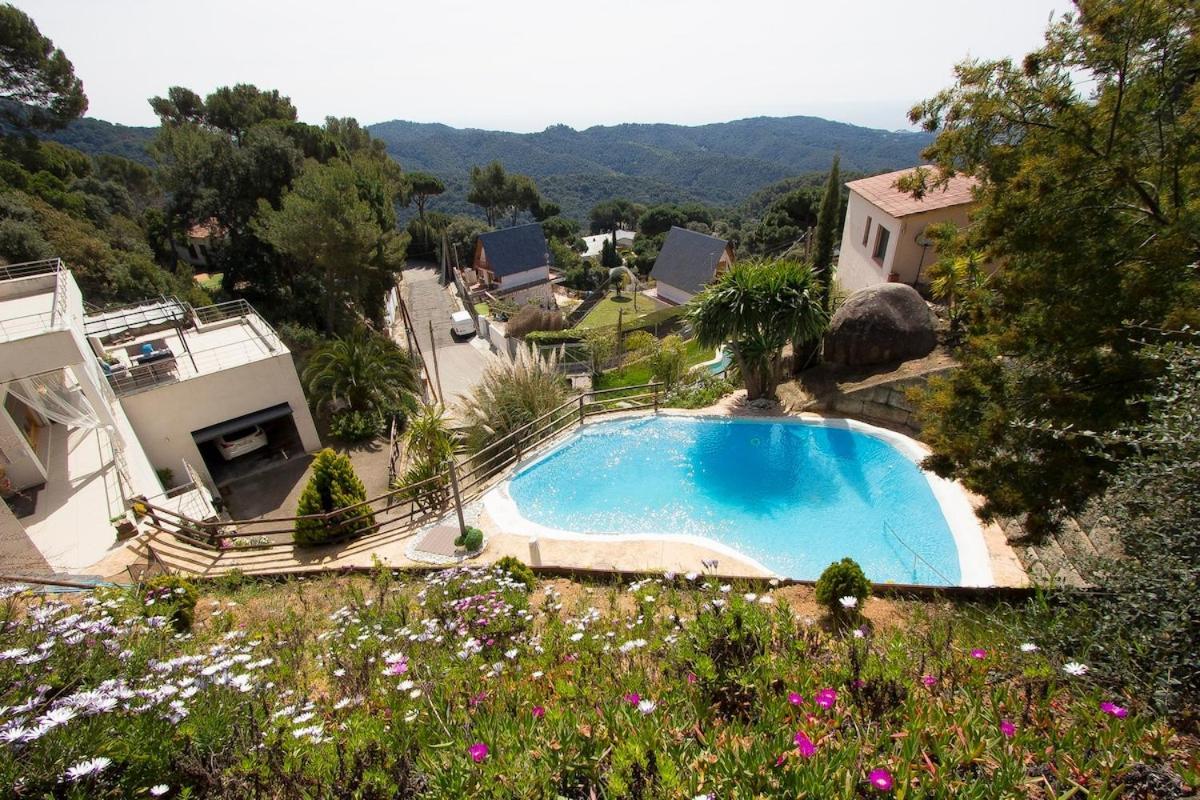 Villa Mestra Sant Cebrià de Vallalta Exterior foto